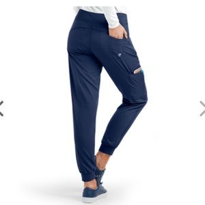 Healing hands jogger scrubs